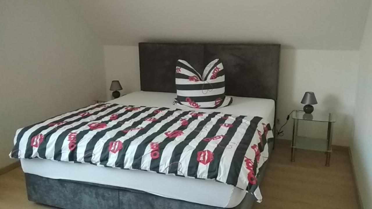 Ferienwohnung In Ruhiger Waldrandlage Bärenstein Zewnętrze zdjęcie